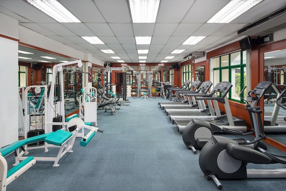 Hotel Mercure Kaba Aye Yangon