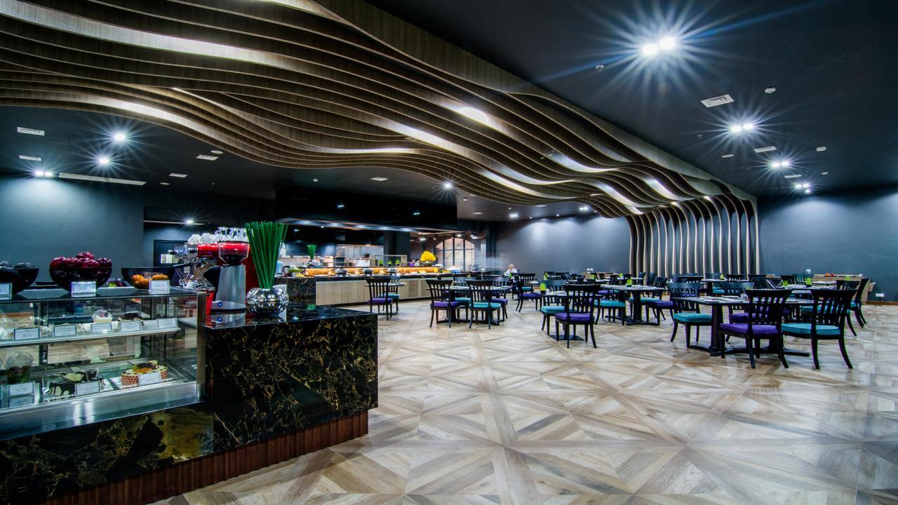 Mercure Kaba Aye Hotel 4*