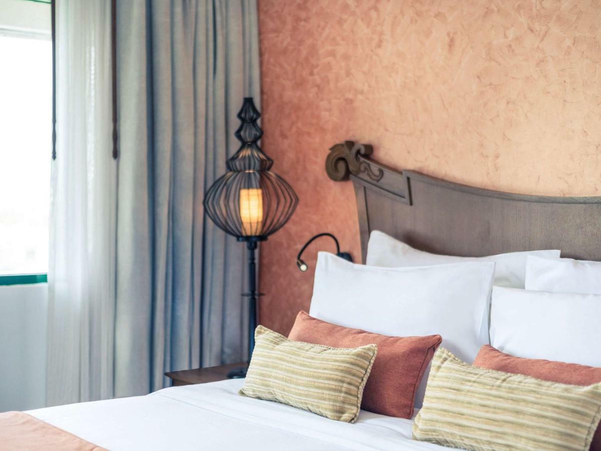 Mercure Kaba Aye 4*