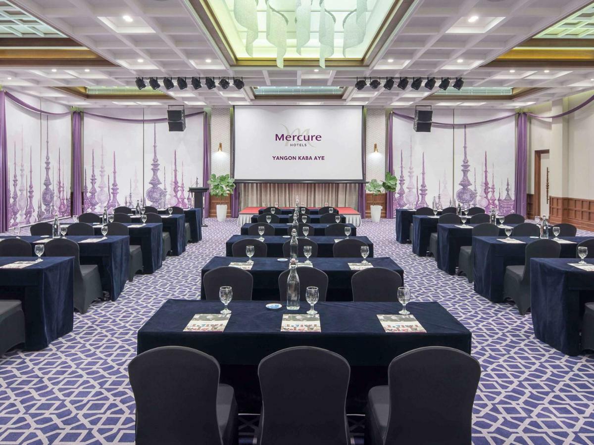 Hotel Mercure Kaba Aye