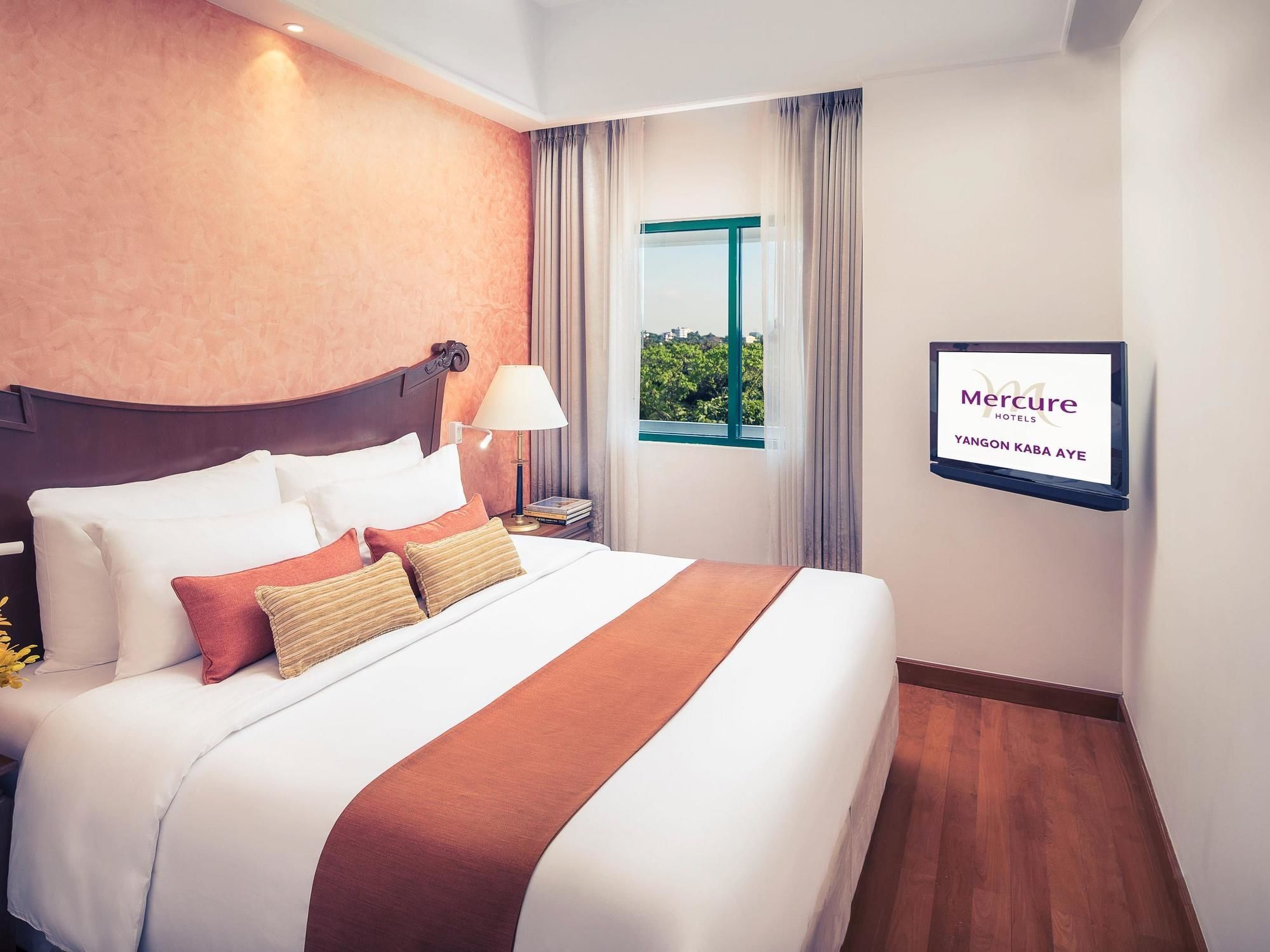 Mercure Kaba Aye Hotel Yangon